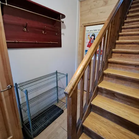 Avar Ja Mugav Korter Kesklinna Laehedal * تارتو