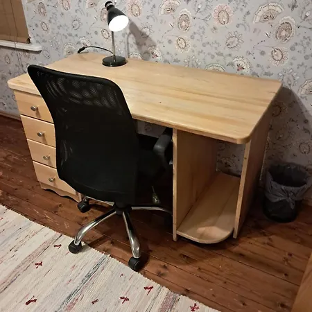 Avar Ja Mugav Korter Kesklinna Laehedal شقة تارتو