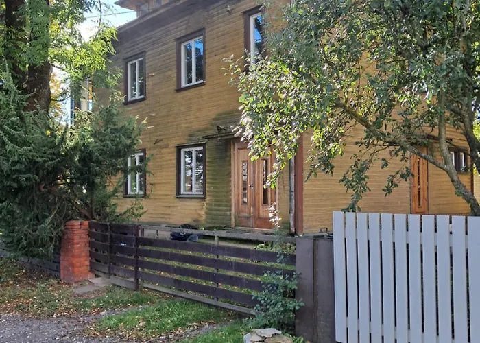 Avar Ja Mugav Korter Kesklinna Laehedal