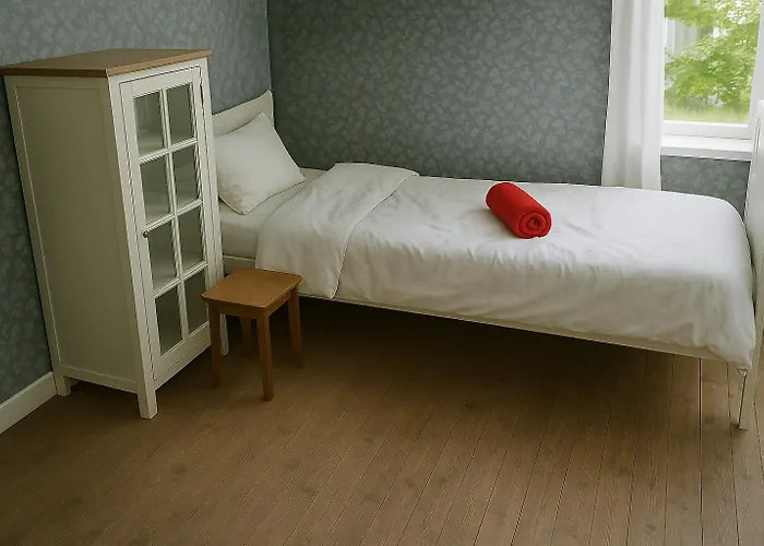 Avar Ja Mugav Korter Kesklinna Laehedal *